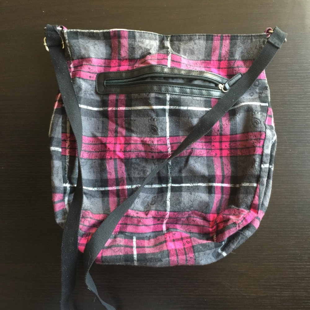 🖤FINAL PRICE🖤 Large Plaid Crossbody Bags
